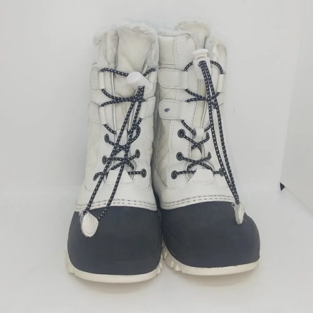 Target Thermolite Girls Pre-owned White & Gray w/Zipper Winter Boots - sz. 13